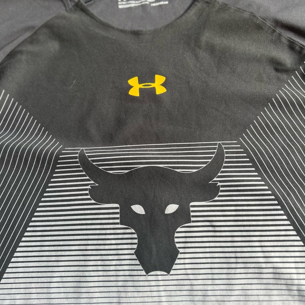 Project Rock Under Armour lot Chase Greatness 3/4 Large